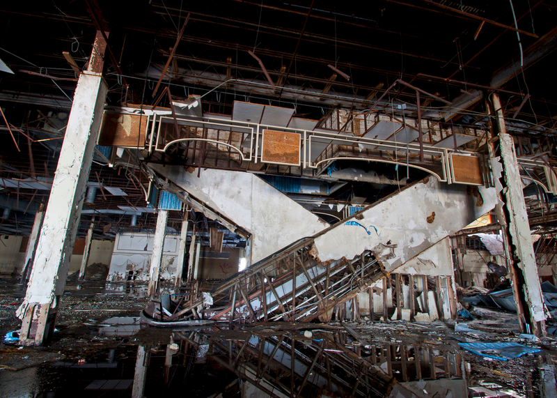 Illustration for article titled The Story Of The Trashed Mall From 'Blues Brothers'